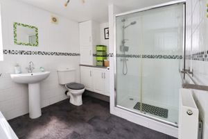 SYDNEY STREET- click for photo gallery